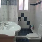 One ~ Fits Апартаменты *