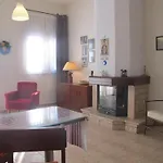 One ~ Fits Апартаменты